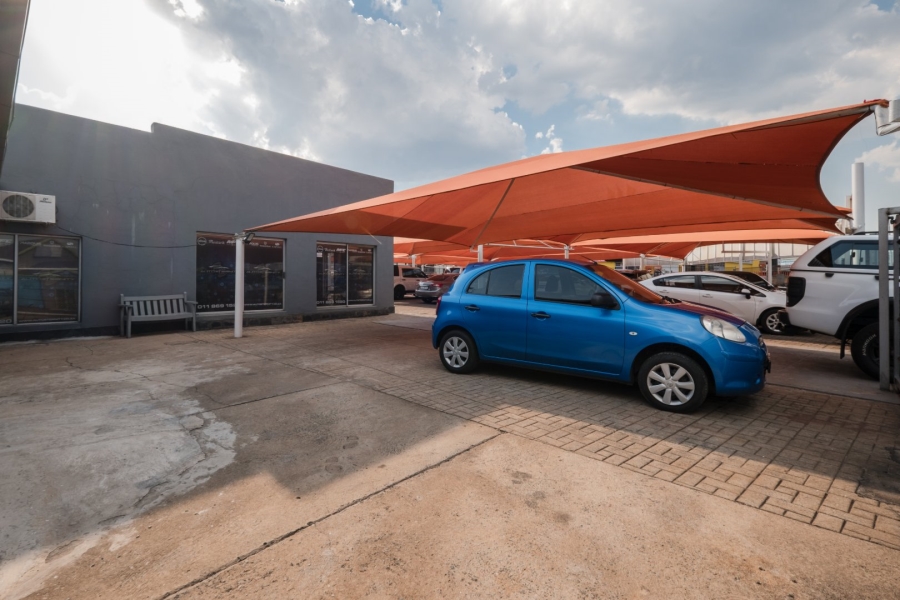  Bedroom Property for Sale in New Redruth Gauteng