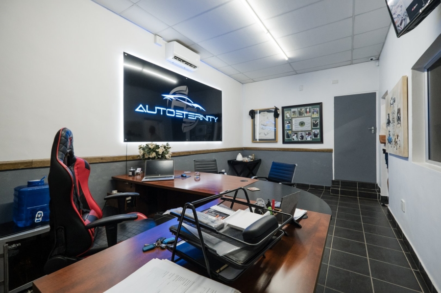  Bedroom Property for Sale in New Redruth Gauteng