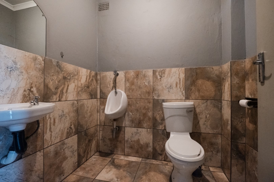  Bedroom Property for Sale in New Redruth Gauteng