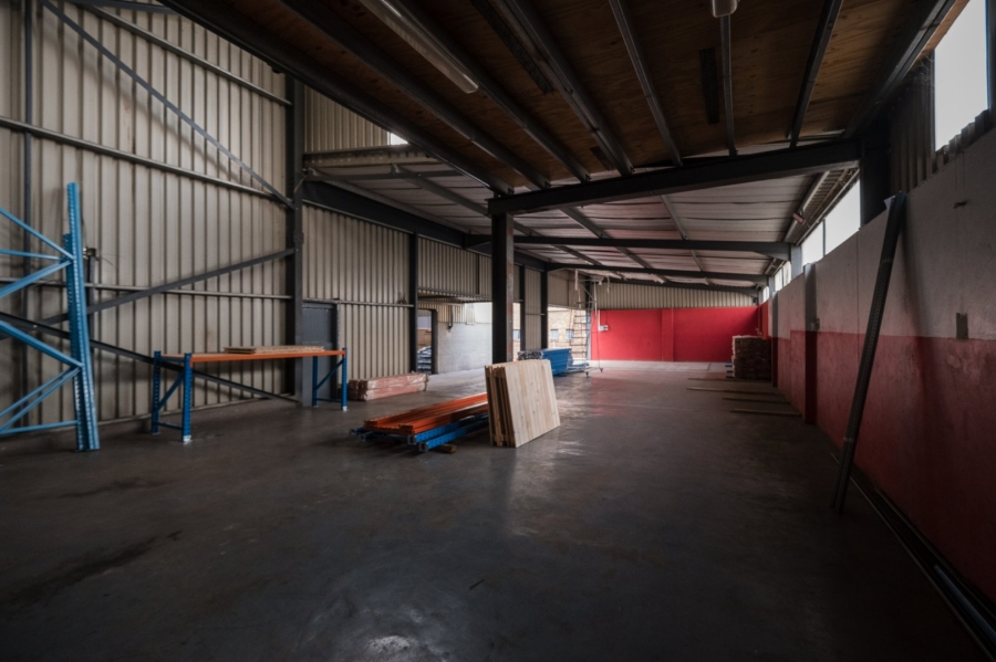  Bedroom Property for Sale in New Redruth Gauteng