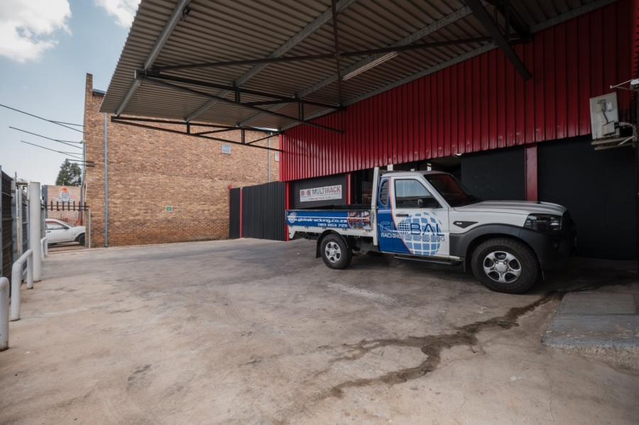  Bedroom Property for Sale in New Redruth Gauteng