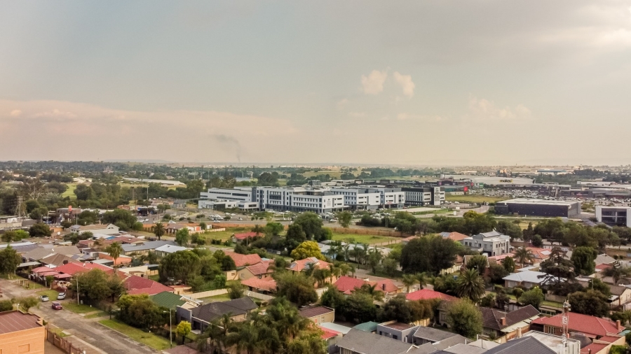  Bedroom Property for Sale in New Redruth Gauteng