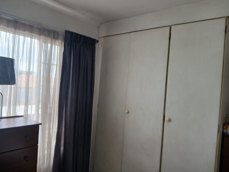 2 Bedroom Property for Sale in Heuwelsig Estate Gauteng