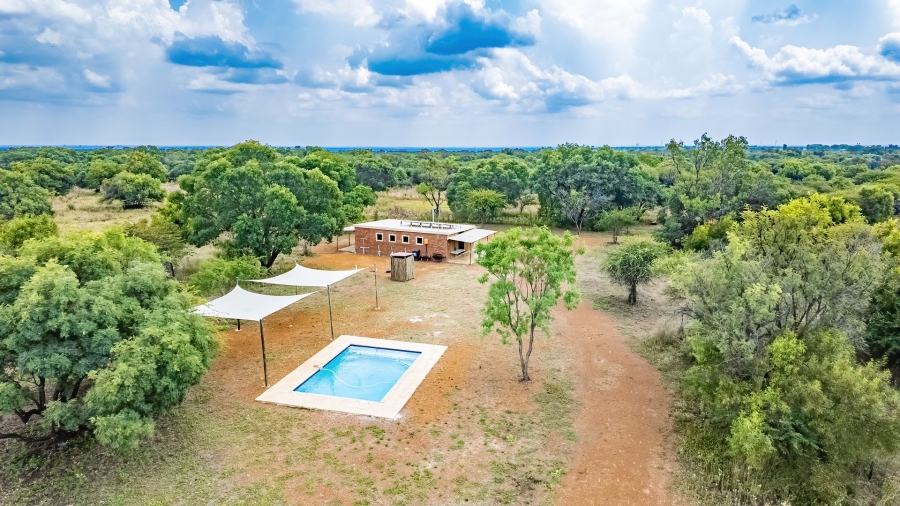  Bedroom Property for Sale in Kaallaagte Gauteng