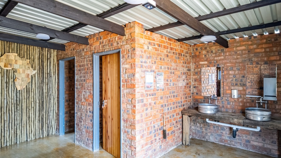  Bedroom Property for Sale in Kaallaagte Gauteng