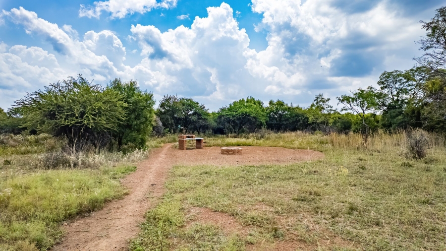  Bedroom Property for Sale in Kaallaagte Gauteng