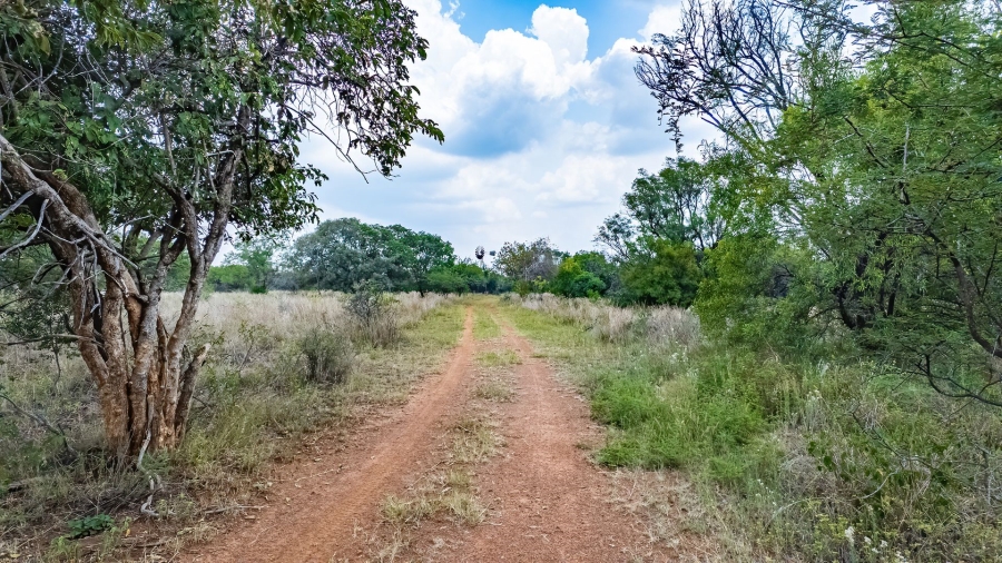  Bedroom Property for Sale in Kaallaagte Gauteng