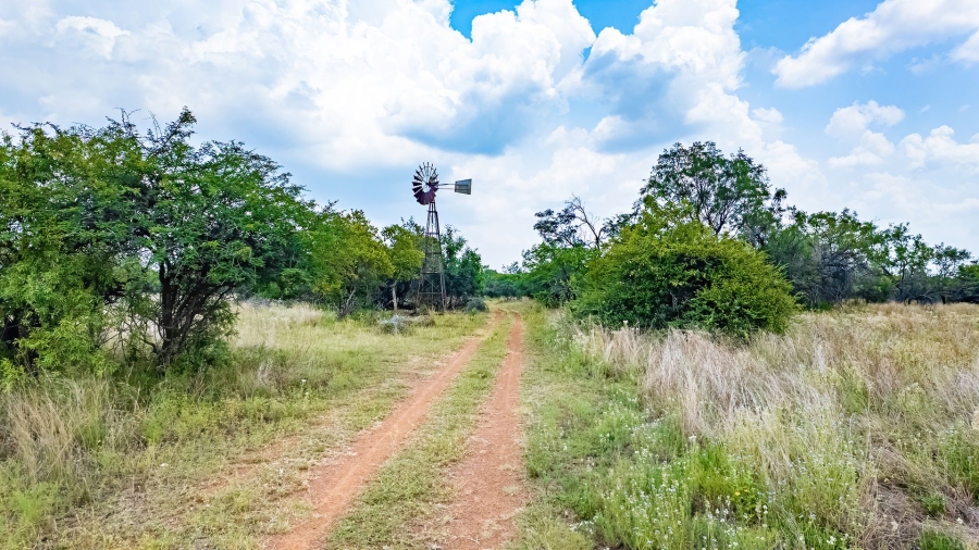  Bedroom Property for Sale in Kaallaagte Gauteng