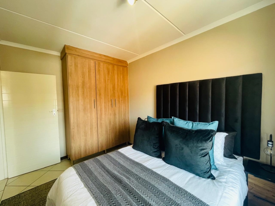 2 Bedroom Property for Sale in Noordwyk Gauteng