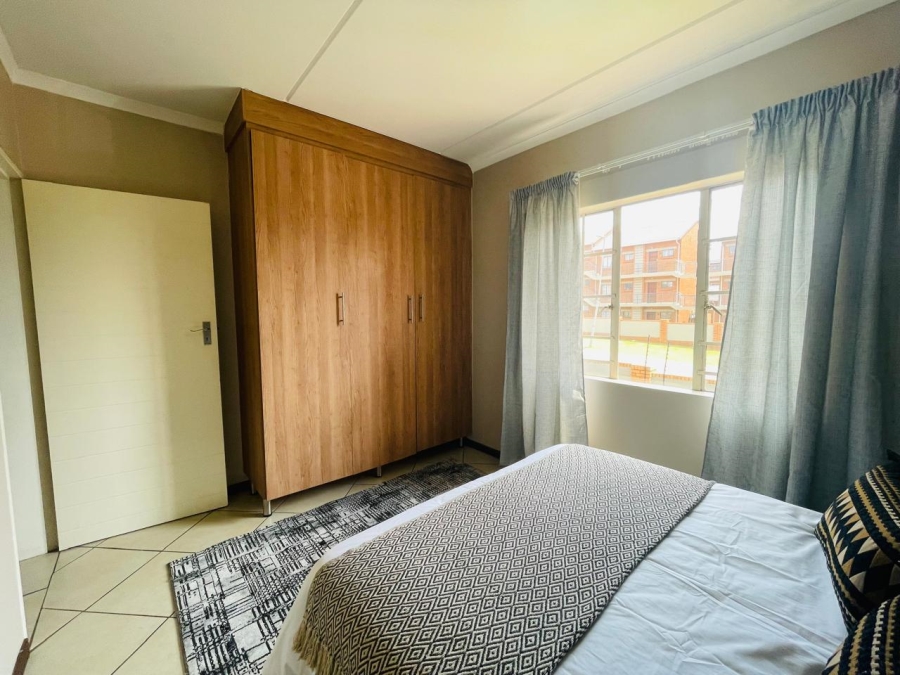 2 Bedroom Property for Sale in Noordwyk Gauteng