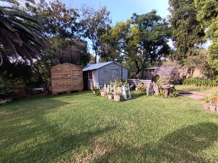 12 Bedroom Property for Sale in Glen Austin Gauteng