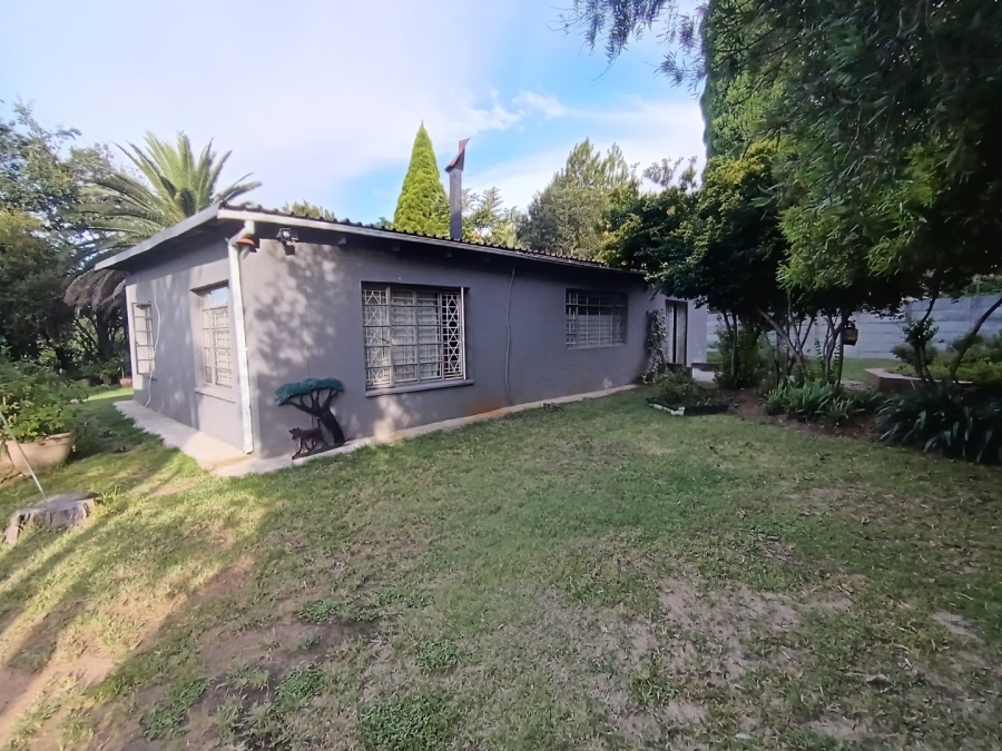 12 Bedroom Property for Sale in Glen Austin Gauteng