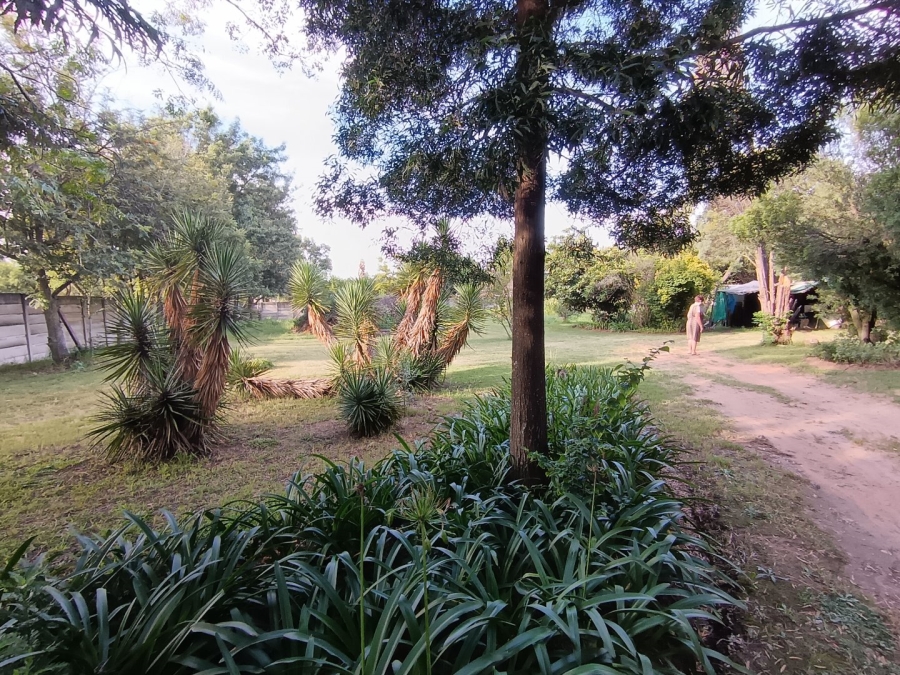 12 Bedroom Property for Sale in Glen Austin Gauteng