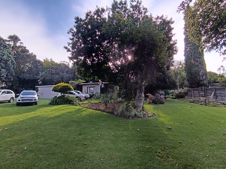 12 Bedroom Property for Sale in Glen Austin Gauteng