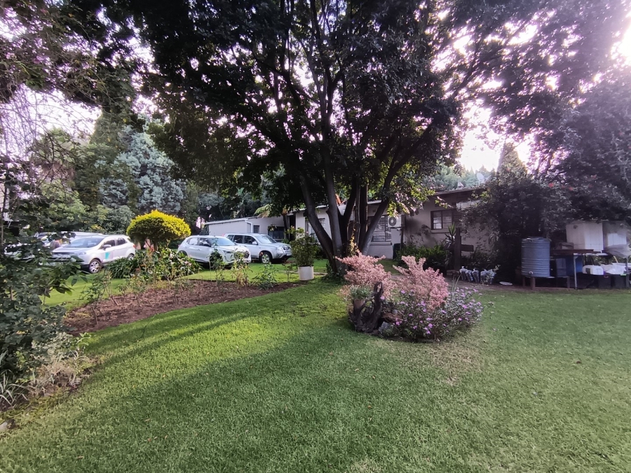 12 Bedroom Property for Sale in Glen Austin Gauteng
