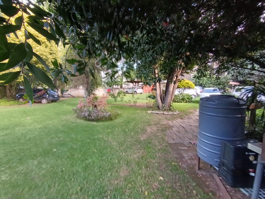 12 Bedroom Property for Sale in Glen Austin Gauteng