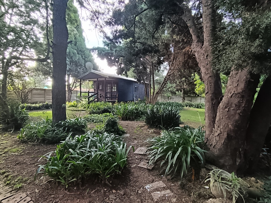 12 Bedroom Property for Sale in Glen Austin Gauteng