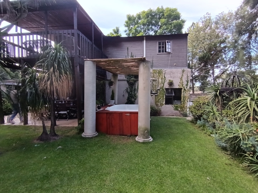 12 Bedroom Property for Sale in Glen Austin Gauteng