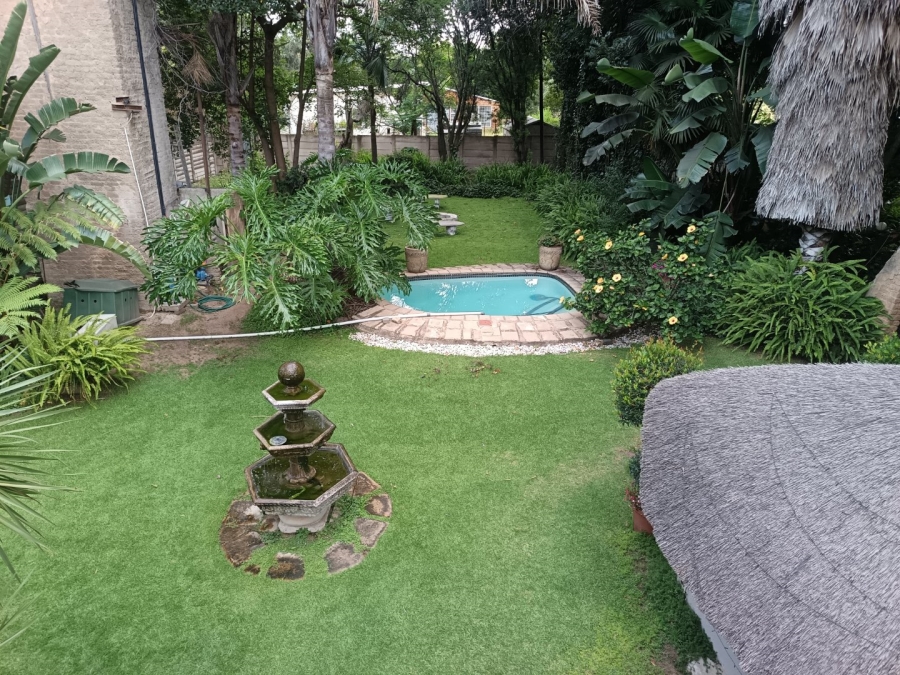 12 Bedroom Property for Sale in Glen Austin Gauteng