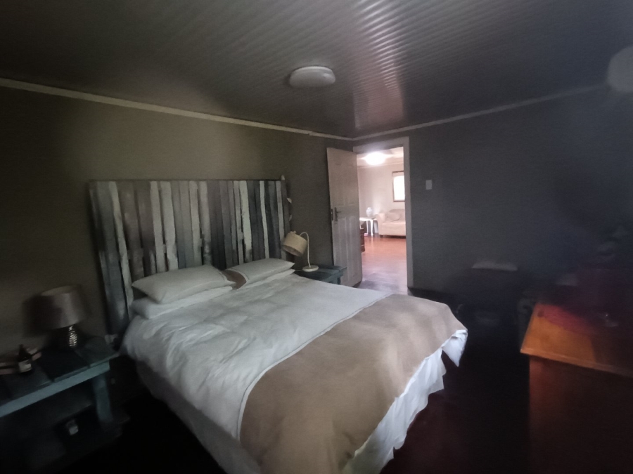 12 Bedroom Property for Sale in Glen Austin Gauteng