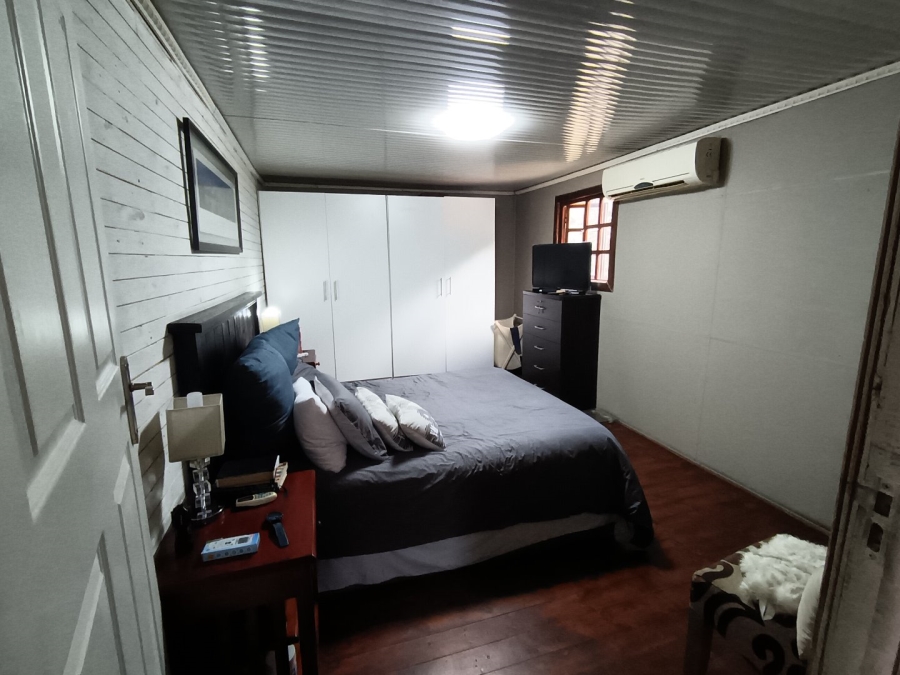 12 Bedroom Property for Sale in Glen Austin Gauteng