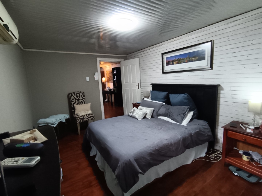 12 Bedroom Property for Sale in Glen Austin Gauteng