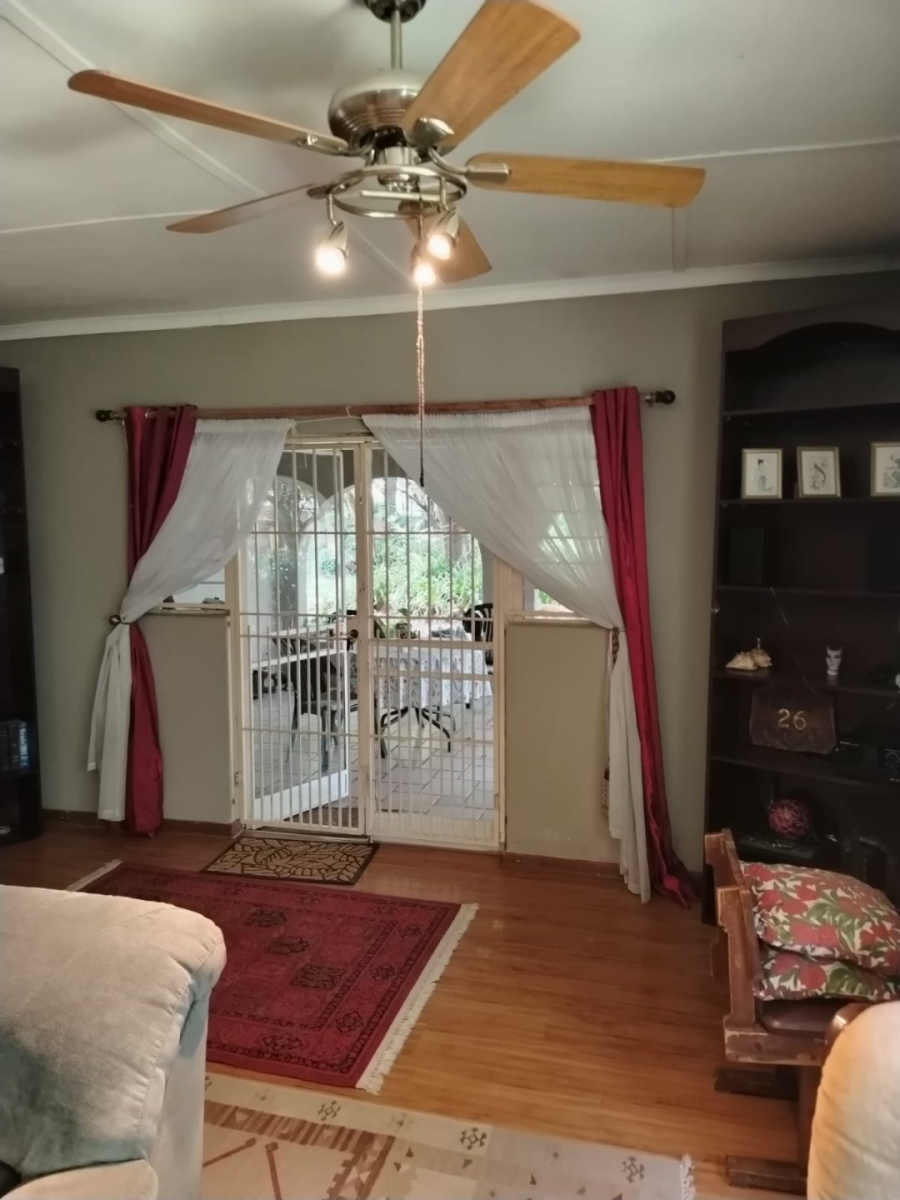 12 Bedroom Property for Sale in Glen Austin Gauteng