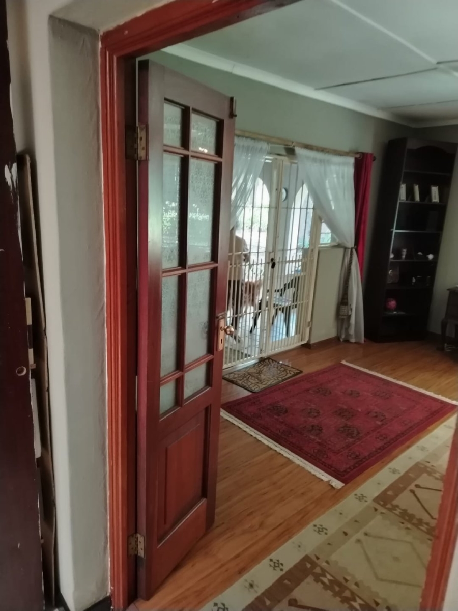 12 Bedroom Property for Sale in Glen Austin Gauteng