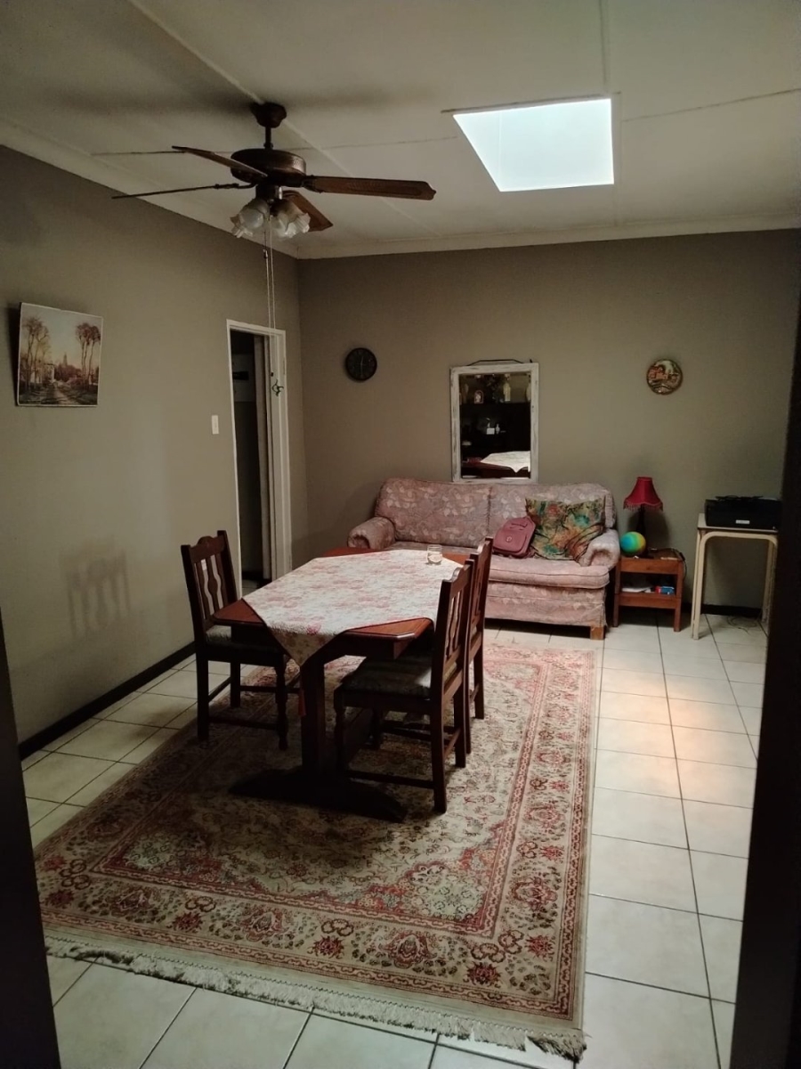 12 Bedroom Property for Sale in Glen Austin Gauteng