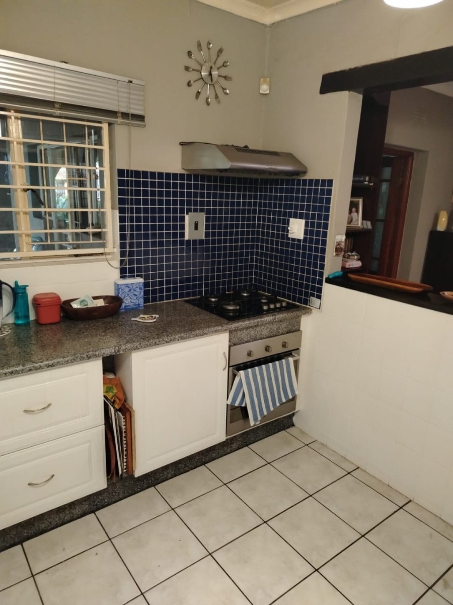 12 Bedroom Property for Sale in Glen Austin Gauteng