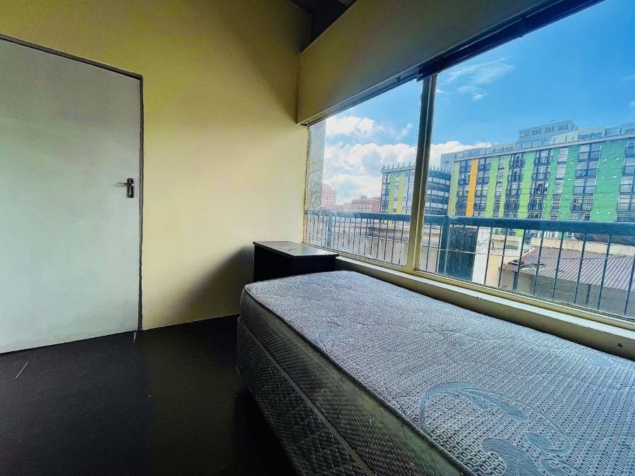 To Let  Bedroom Property for Rent in Braamfontein Gauteng