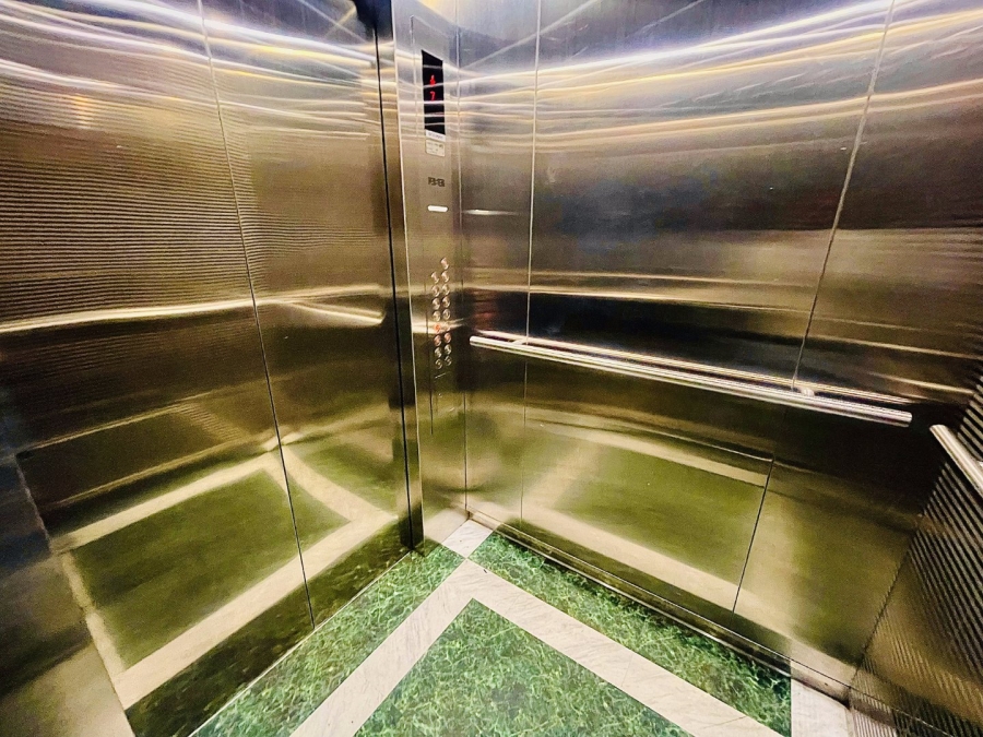 To Let  Bedroom Property for Rent in Braamfontein Gauteng