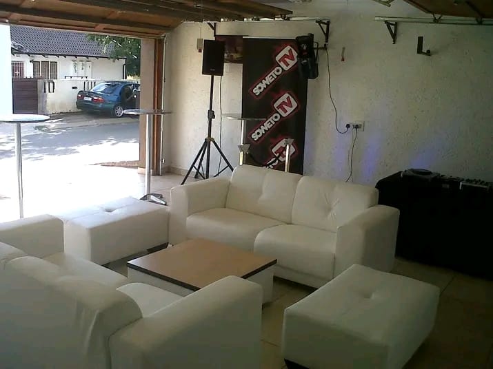 5 Bedroom Property for Sale in Protea North Gauteng