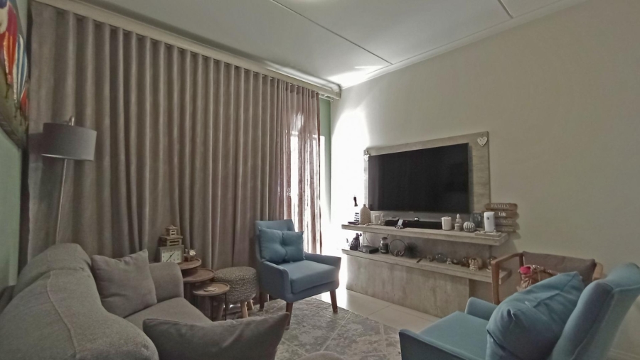 2 Bedroom Property for Sale in Carlswald Gauteng