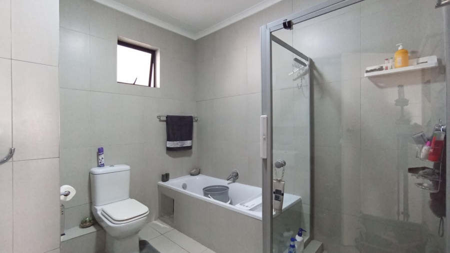 2 Bedroom Property for Sale in Carlswald Gauteng