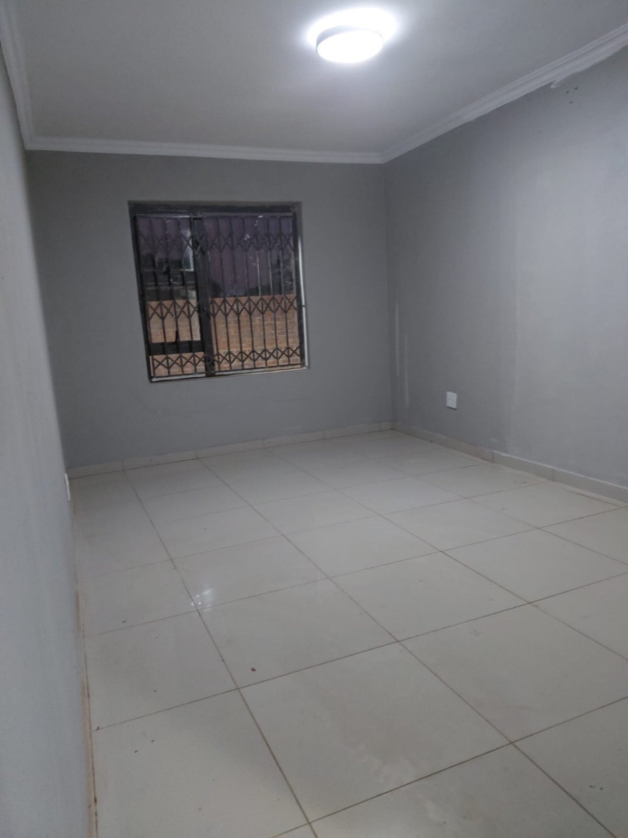 To Let 2 Bedroom Property for Rent in Chantelle Gauteng
