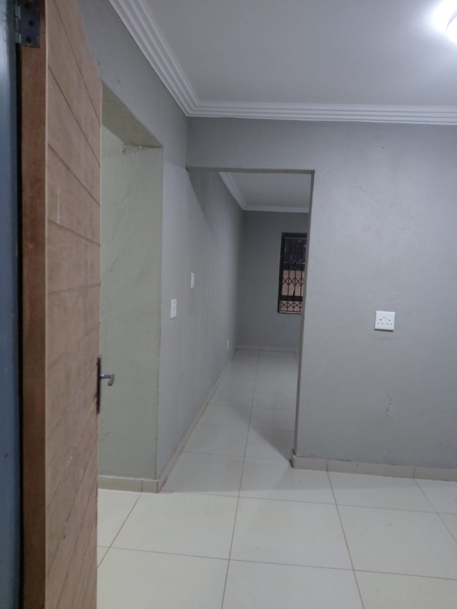 To Let 2 Bedroom Property for Rent in Chantelle Gauteng