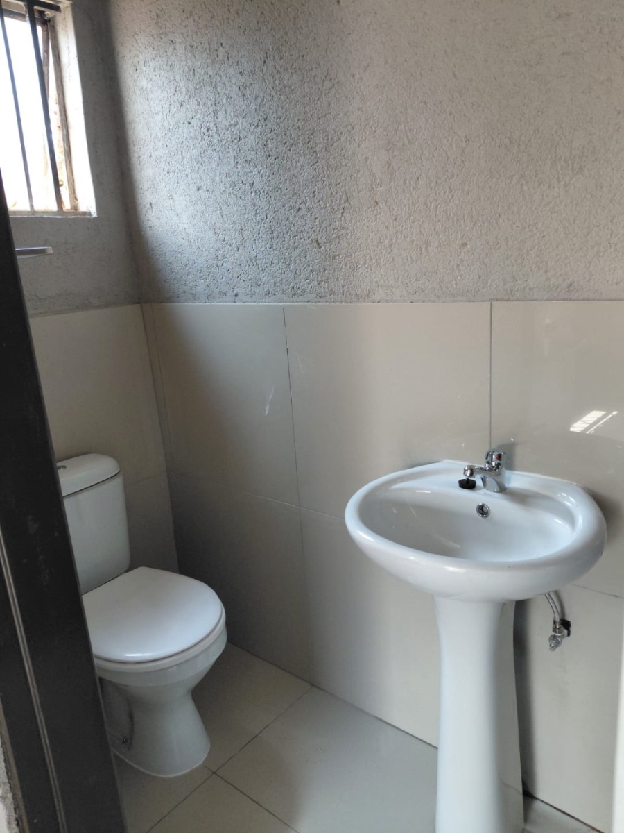 To Let 2 Bedroom Property for Rent in Chantelle Gauteng