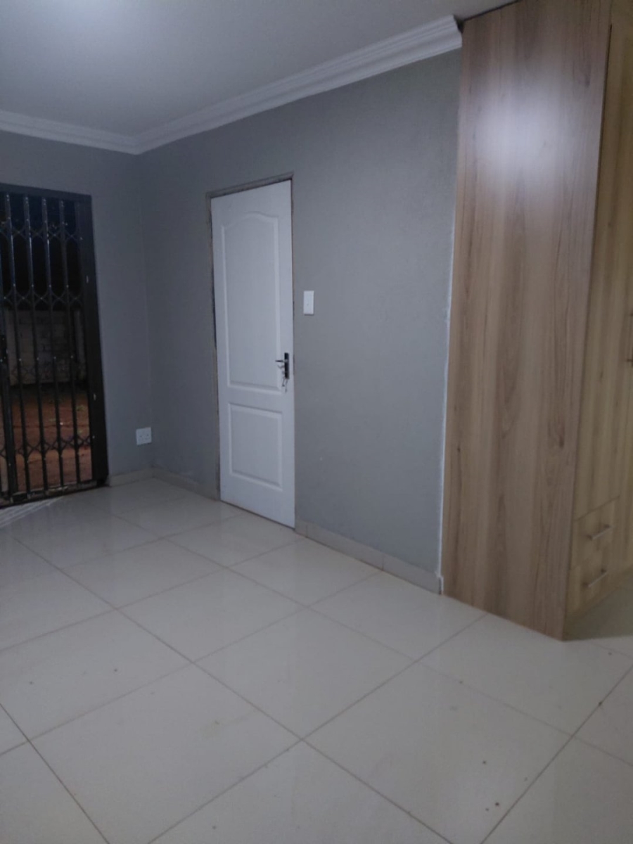 To Let 2 Bedroom Property for Rent in Chantelle Gauteng