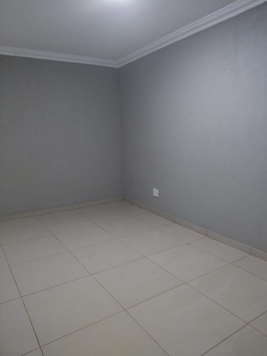 To Let 2 Bedroom Property for Rent in Chantelle Gauteng