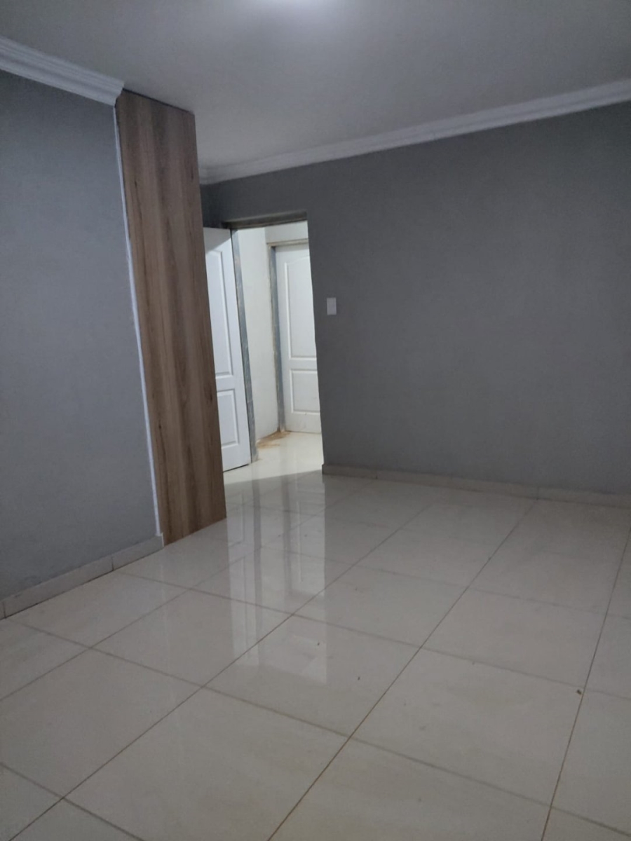 To Let 2 Bedroom Property for Rent in Chantelle Gauteng