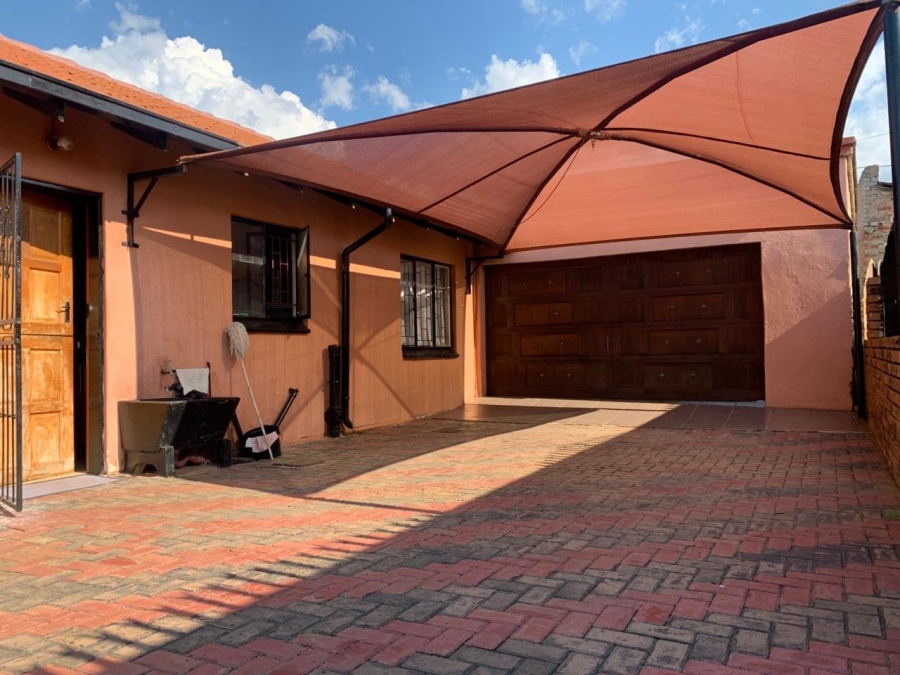 To Let 3 Bedroom Property for Rent in Soshanguve XX Gauteng