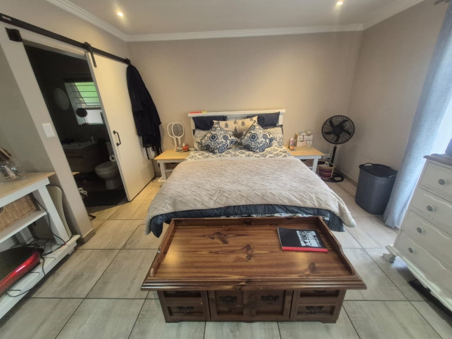 4 Bedroom Property for Sale in Glen Marais Gauteng