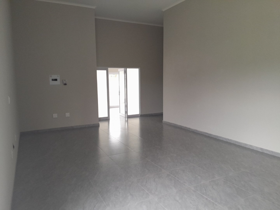 To Let 2 Bedroom Property for Rent in Glen Austin Gauteng