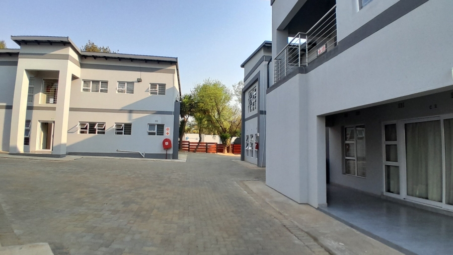 To Let 2 Bedroom Property for Rent in Glen Austin Gauteng