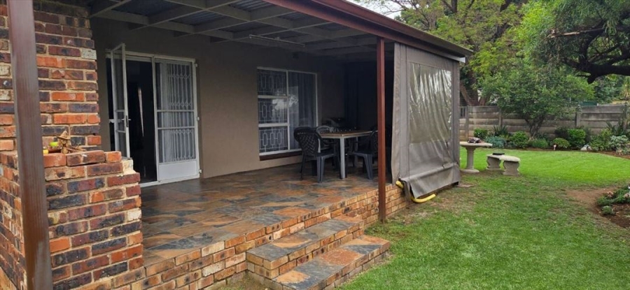 3 Bedroom Property for Sale in Bardene Gauteng
