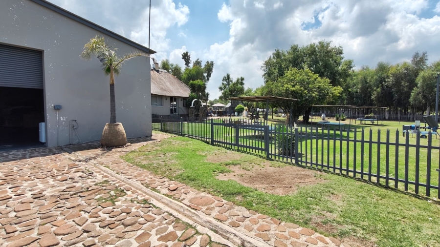Commercial Property for Sale in Vaal Marina Gauteng