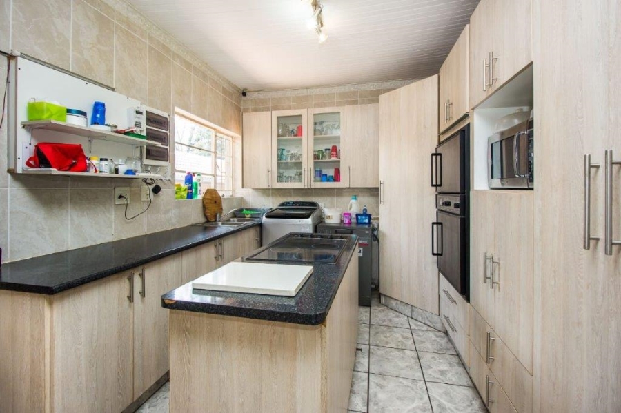 4 Bedroom Property for Sale in Meyerspark Gauteng