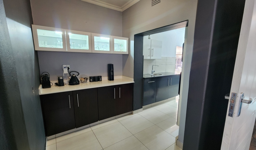 3 Bedroom Property for Sale in Discovery Gauteng