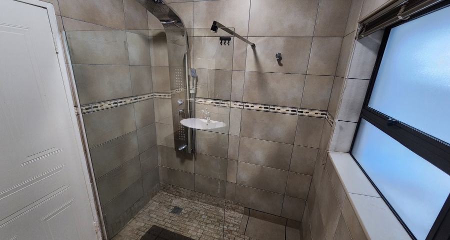 3 Bedroom Property for Sale in Discovery Gauteng